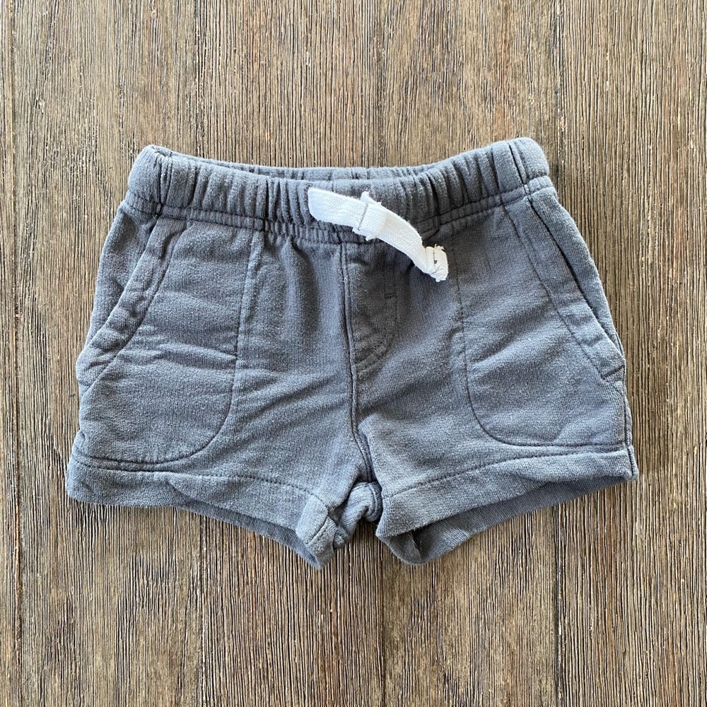 4/$20 Carter’s baby shorts 3 months